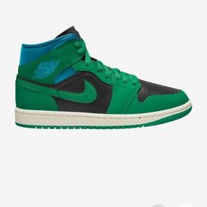 Nike Air Jordan’s 🖤✔️💚